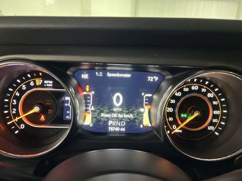 Used 2018 Jeep Wrangler Unlimited Sport AWD/4WD image 12