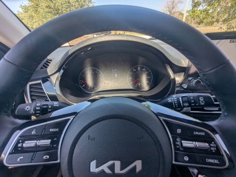 Certified 2023 Kia Seltos EX AWD/4WD image 38