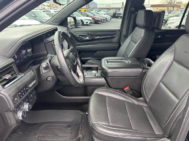 Used 2024 GMC Yukon Denali w/ Denali Reserve Package AWD/4WD image 25