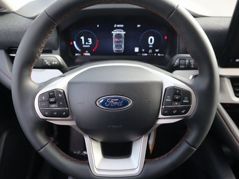 New 2026 Ford Explorer Active image 3