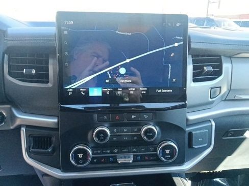 Used 2023 Ford Expedition Max XLT image 20