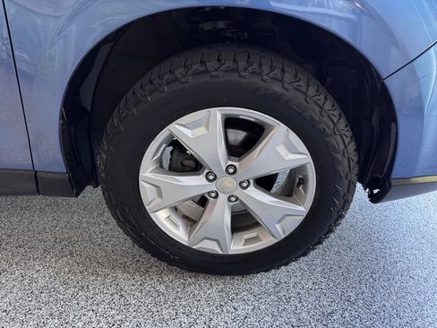 Used 2016 Subaru Forester 2.5i Premium w/ All-Weather Package AWD/4WD image 13