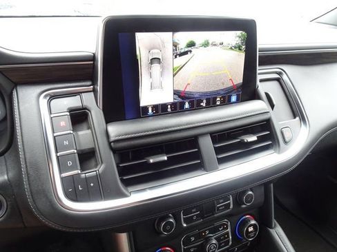 Used 2022 Chevrolet Tahoe LT w/ Luxury Package AWD/4WD image 18