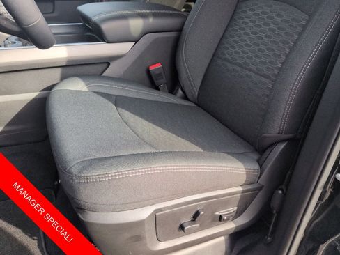 New 2026 RAM 2500 Big Horn AWD/4WD image 16