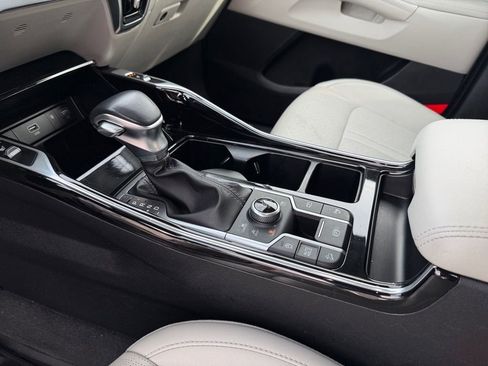 Used 2022 Kia Sorento SX image 12