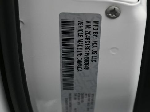 Used 2023 Chrysler Pacifica Touring-L w/ S Appearance Package image 17