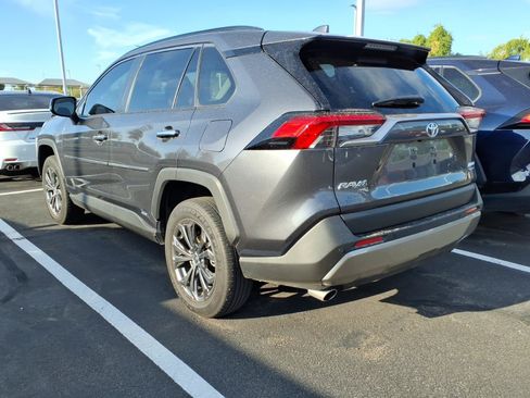 Used 2025 Toyota RAV4 Limited w/ Advanced Technology Package AWD/4WD image 3