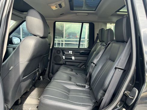 Used 2015 Land Rover LR4 HSE image 12