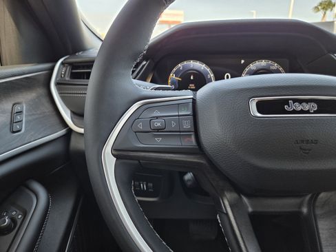 New 2026 Jeep Grand Cherokee Limited RWD image 41