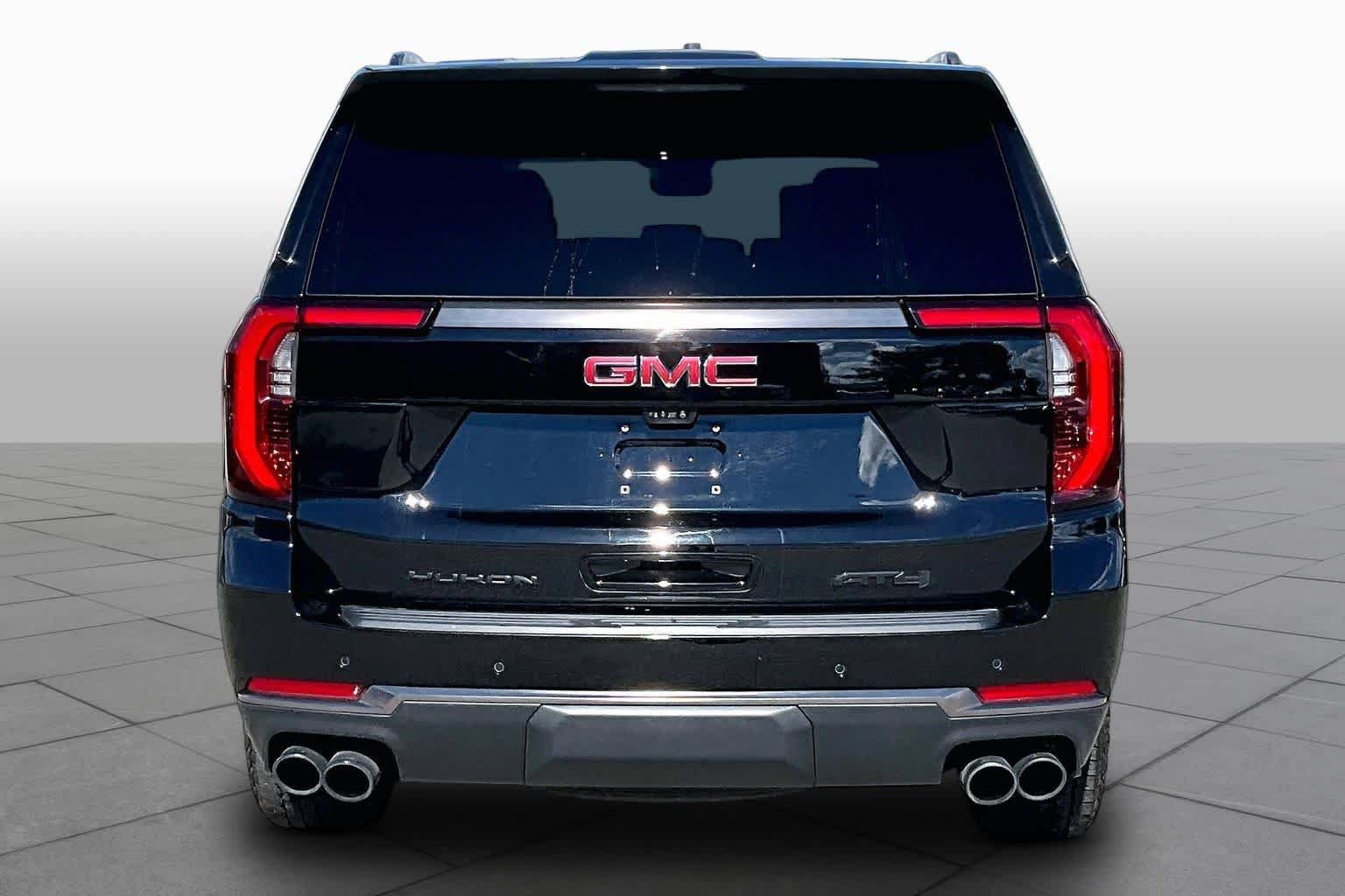 Used 2025 GMC Yukon AT4 Ultimate w/ LPO, Floor Liner Package AWD/4WD image 5