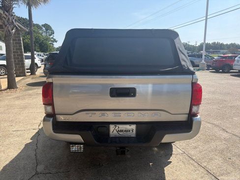 Used 2020 Toyota Tacoma SR w/ SX Package RWD image 6