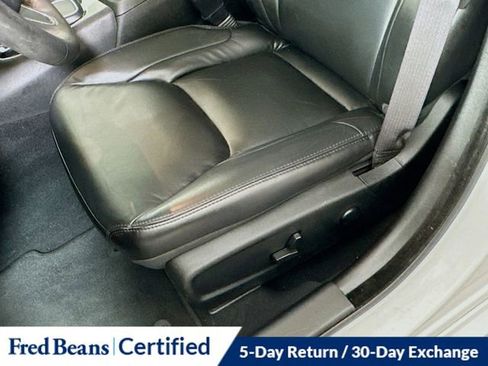 Used 2022 Chrysler 300 Touring L w/ Popular Equipment Group image 20