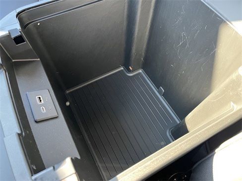 Certified 2023 Chevrolet Tahoe Z71 w/ Z71 Off-Road Package image 18