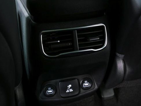 Used 2022 Hyundai Santa Fe Calligraphy image 21