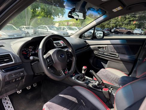 Used 2019 Subaru WRX STI AWD/4WD image 11