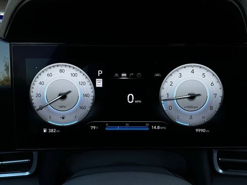 Used 2025 Hyundai Elantra SEL image 40