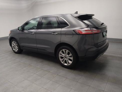 Used 2023 Ford Edge Titanium image 3
