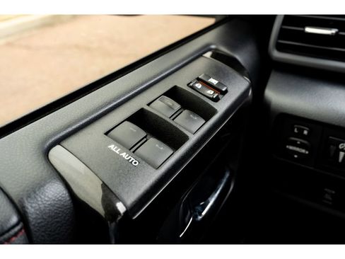 Used 2020 Toyota 4Runner Venture w/ Moonroof Package image 28