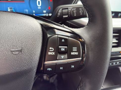 Certified 2025 Ford Escape Platinum AWD/4WD image 21