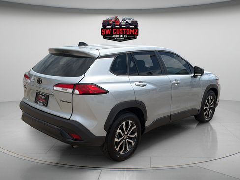 Used 2025 Toyota Corolla Cross AWD Hybrid image 7