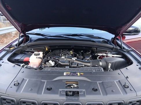 Certified 2022 Jeep Grand Cherokee L Laredo image 37