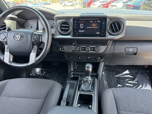 Used 2019 Toyota Tacoma TRD Sport RWD image 13