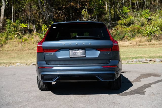 Used 2023 Volvo XC60 B5 Plus w/ Climate Package AWD/4WD image 12