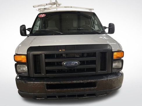 Used 2010 Ford E-150 and Econoline 150 image 9