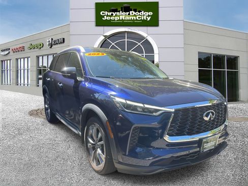Used 2023 INFINITI QX60 Luxe w/ Cargo Package image 4