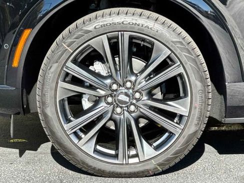 New 2026 Cadillac Optiq Sport 2 image 25