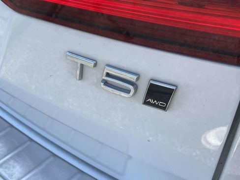 Used 2020 Volvo V60 T5 Cross Country w/ Protection Package Premier AWD/4WD image 8