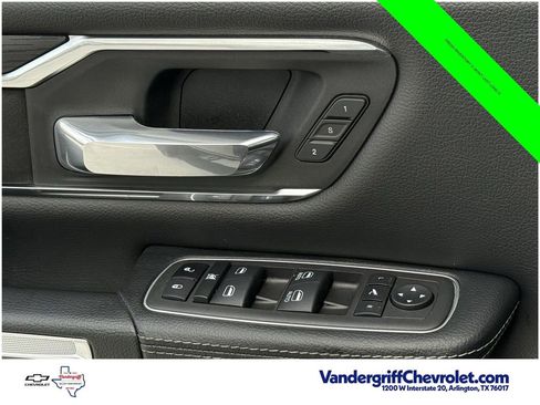 Used 2024 RAM 1500 Laramie AWD/4WD image 17