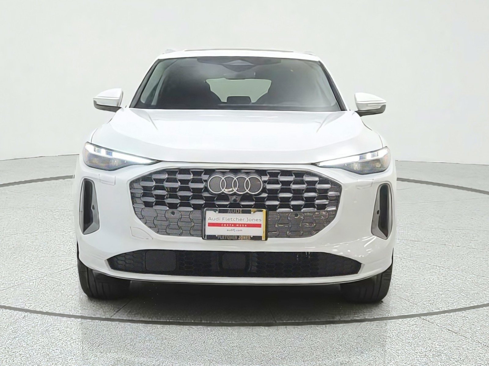 Used 2025 Audi Q5 Premium Plus AWD/4WD image 2