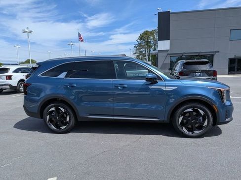 New 2026 Kia Sorento EX FWD image 2