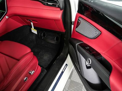 New 2026 Maserati Grecale Folgore AWD/4WD image 25