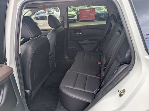 Certified 2023 Nissan Rogue SV w/ SV Premium B Package AWD/4WD image 9