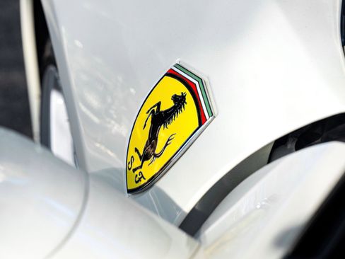 Used 2013 Ferrari 458 Spider image 30