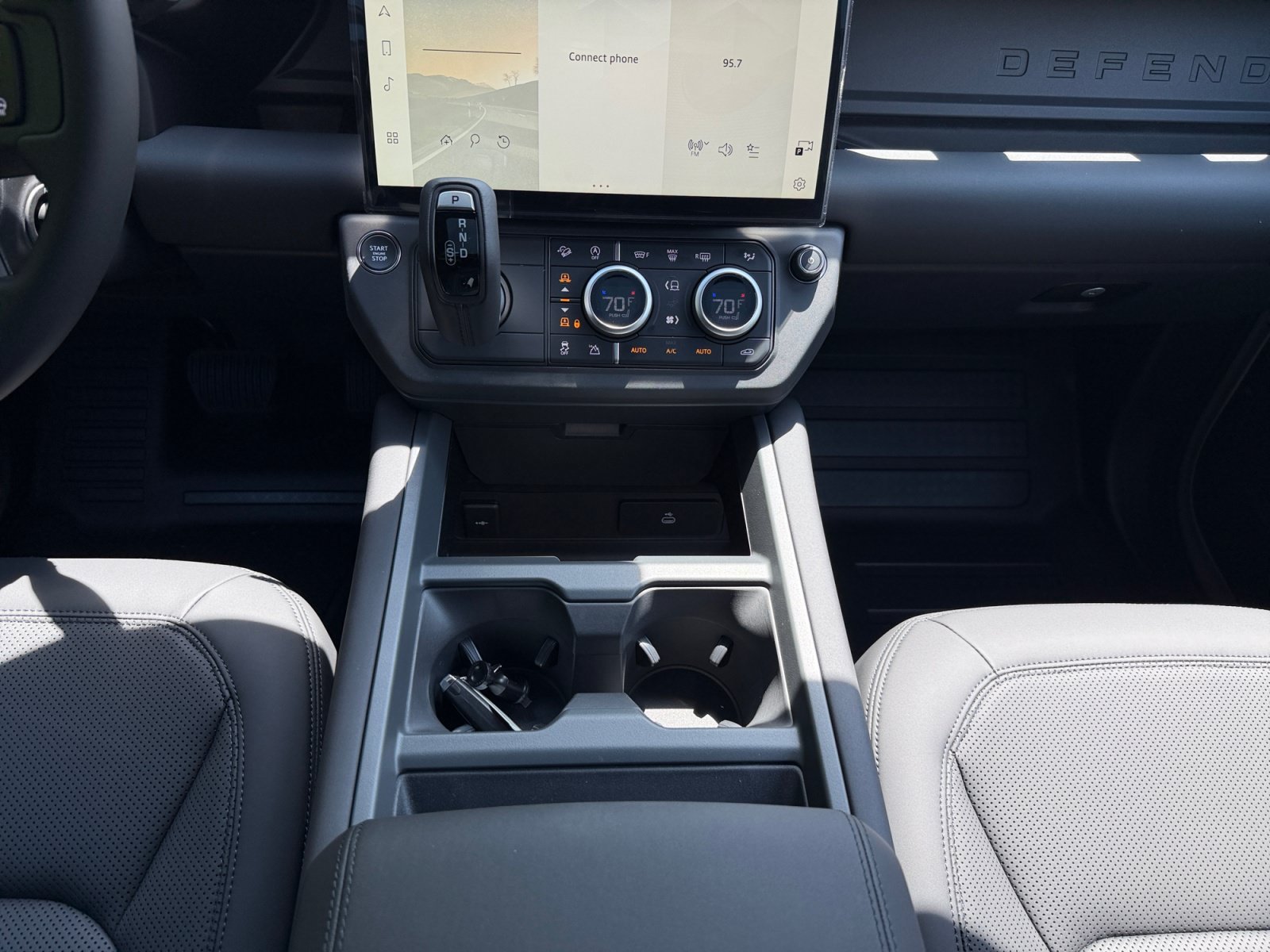 New 2026 Land Rover Defender 110 S AWD/4WD image 15
