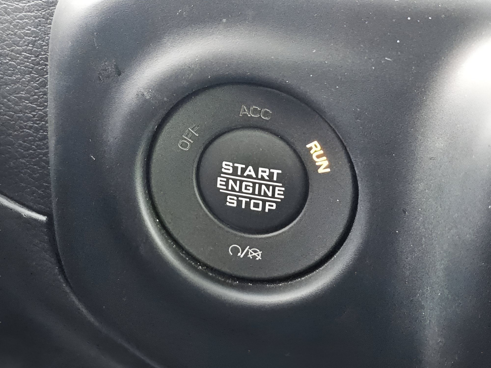 Used 2023 Jeep Gladiator Sport AWD/4WD image 15