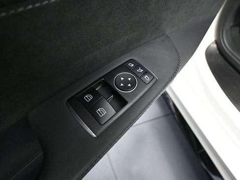 Used 2018 Mercedes-Benz AMG GT R image 19