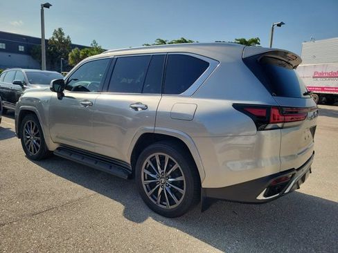 Used 2024 Lexus LX 600 F Sport AWD/4WD image 4