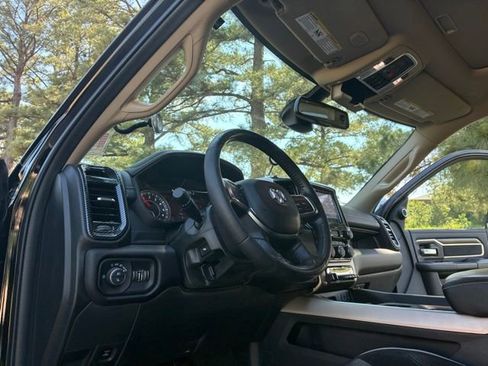 Used 2022 RAM 2500 Laramie AWD/4WD image 19