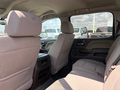 Used 2018 Chevrolet Silverado 1500 LT w/ Texas Edition AWD/4WD image 9