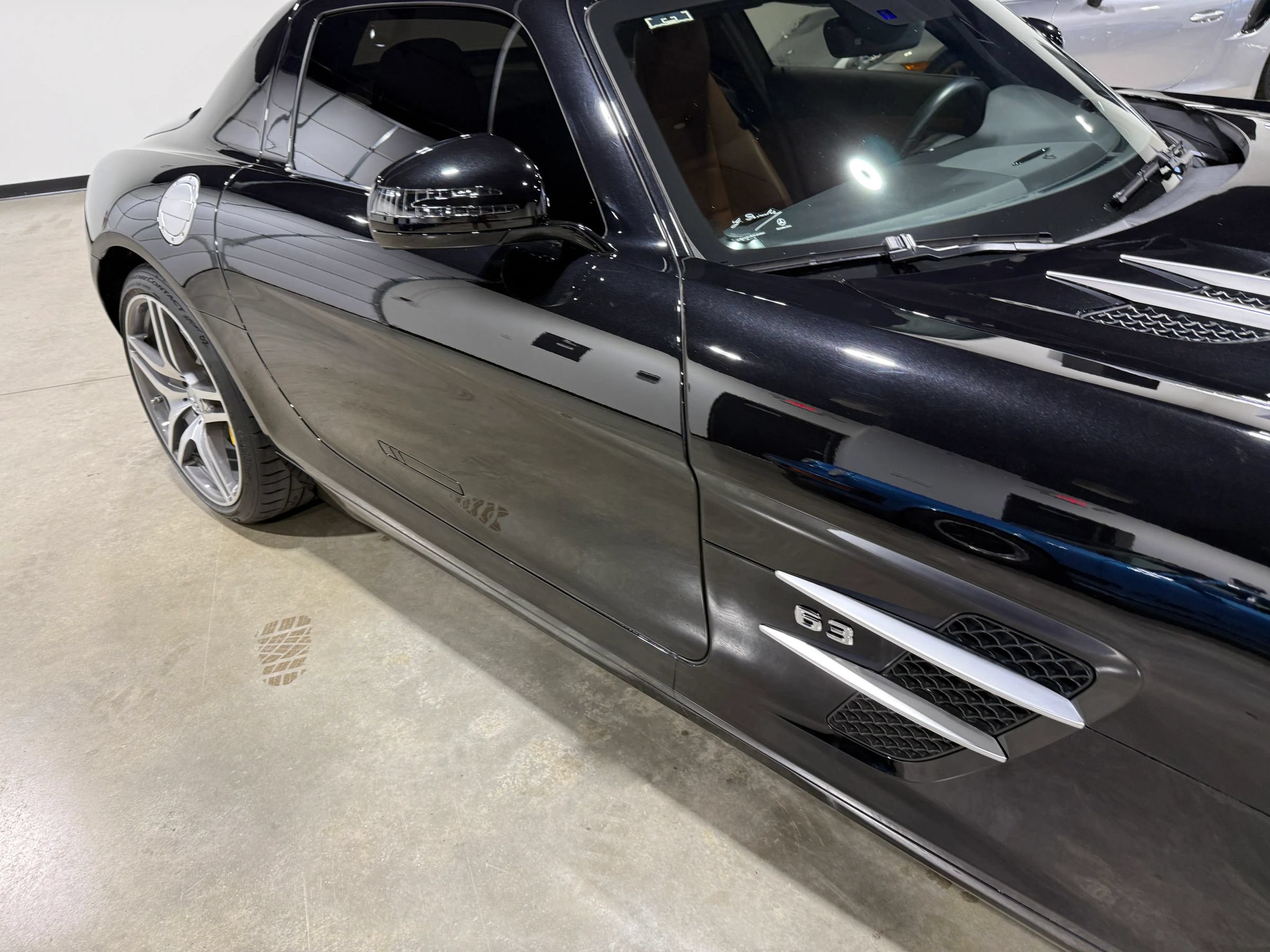 Used 2011 Mercedes-Benz SLS AMG Coupe image 38