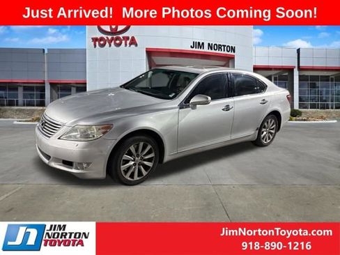 Used 2010 Lexus LS 460 AWD image 2