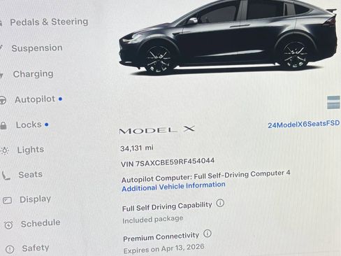 Used 2024 Tesla Model X image 10