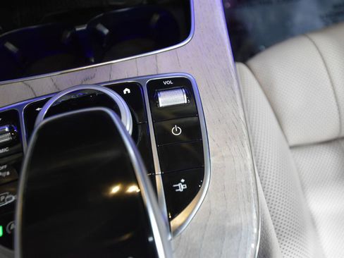 Used 2023 Mercedes-Benz E 450 4MATIC Cabriolet image 47