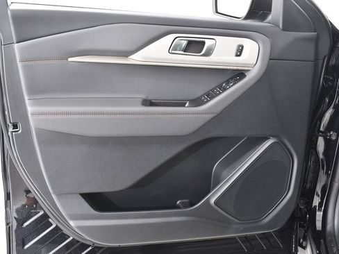 New 2026 Ford Explorer Active AWD/4WD image 26