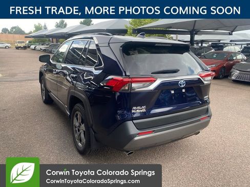 Used 2020 Toyota RAV4 Limited AWD/4WD image 6