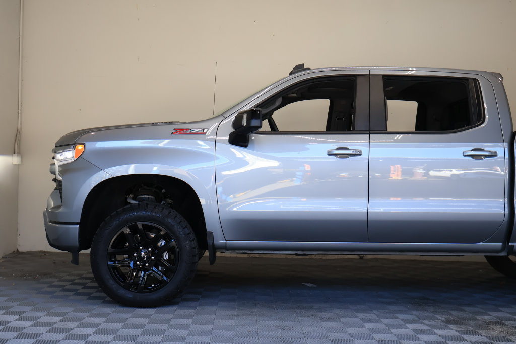 Used 2024 Chevrolet Silverado 1500 RST w/ Convenience Package II AWD/4WD image 8